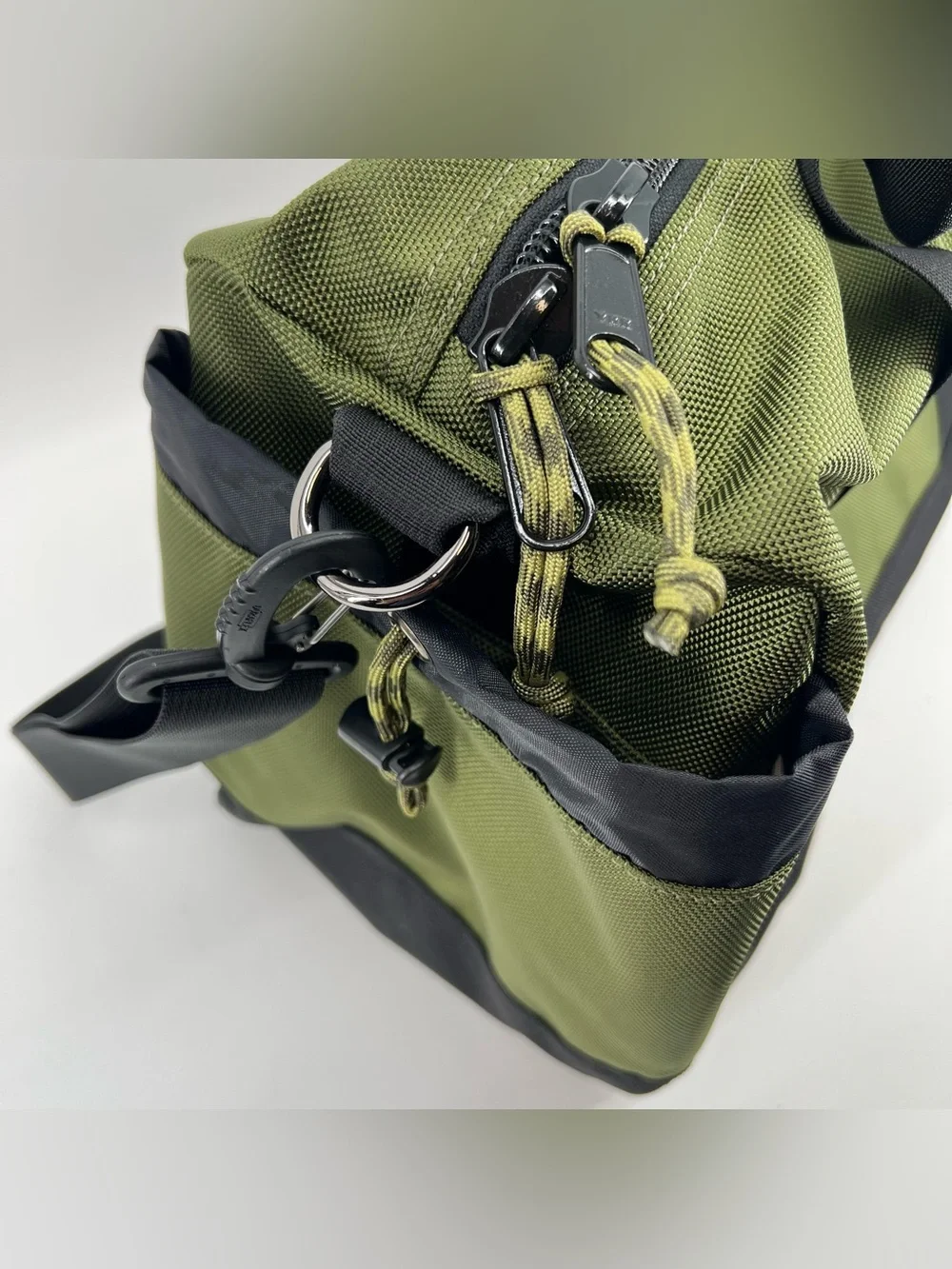 GOBI Duffle Bag Olive Drab Green Black Adjustable Straps Solid 19 X 12 X 14.5